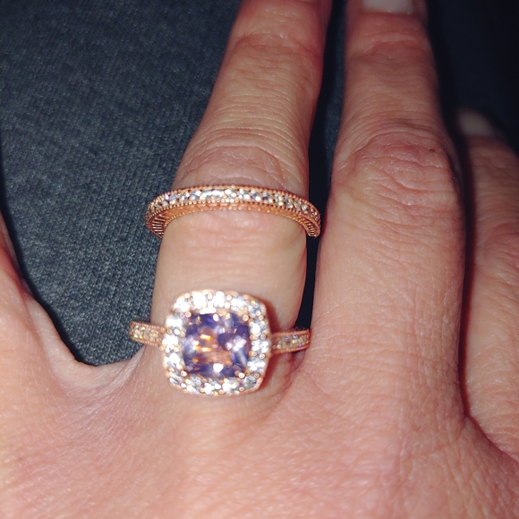 Rose gold ring - Picture 2 of 2